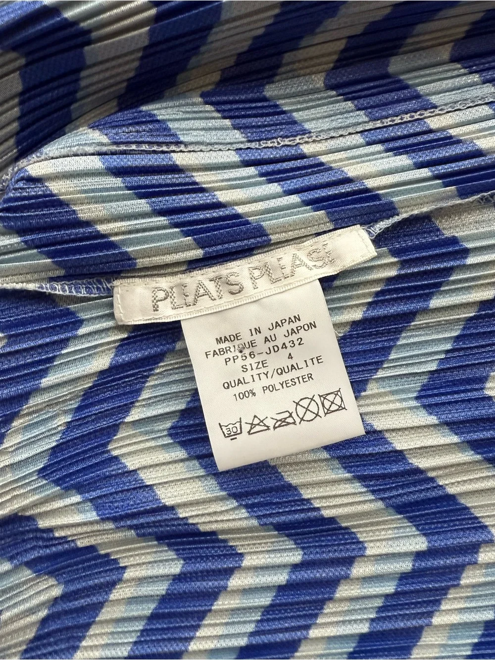 PLEATS PLEASE Issey Miyake Striped long sleeve Lightweight Cardigan Size
